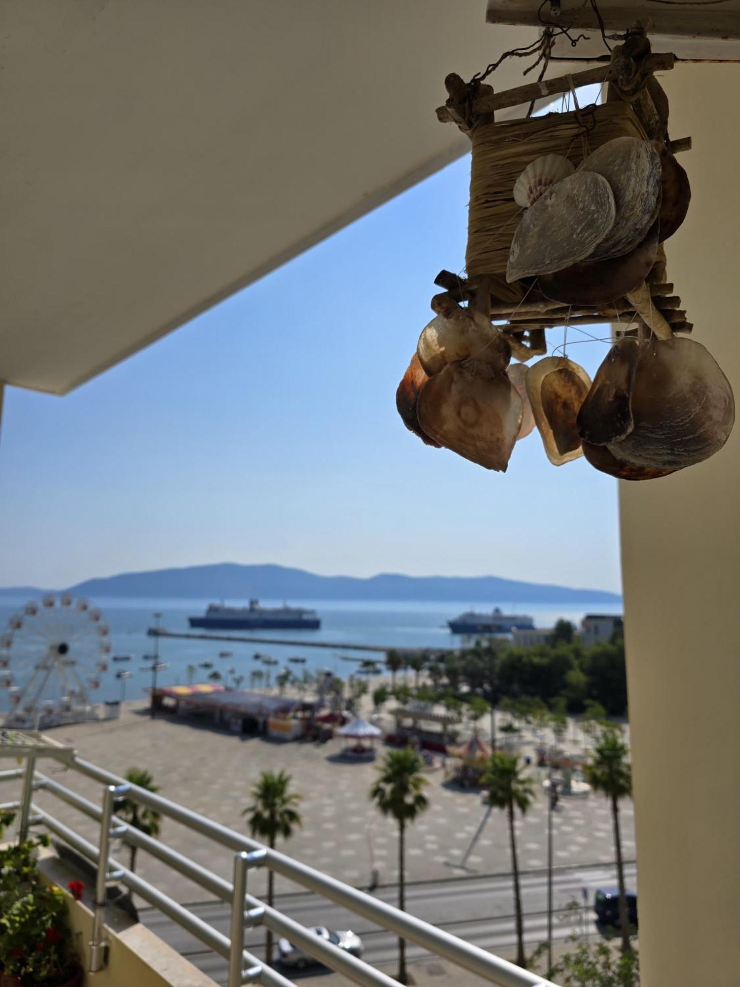 Sea View Apartment Vlorë エクステリア 写真